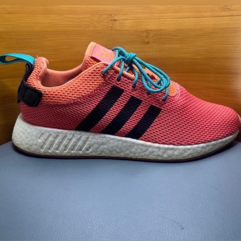 Adidas NMD R2 Pink Sneakers Mens Size 13 Casual Performance